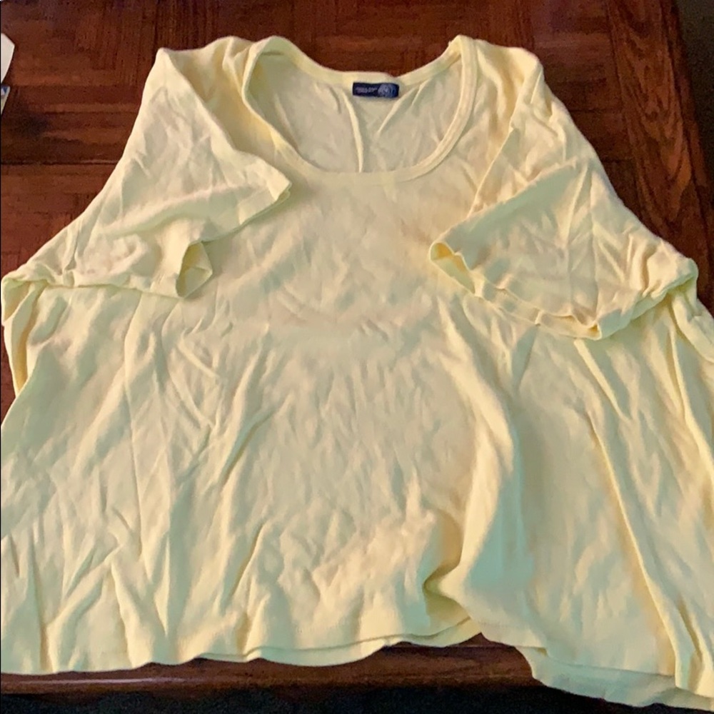 Short sleeve tee shirt